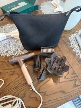 Shark Men’s Hair Dryer Set with Black Travel Pouch and Attachments